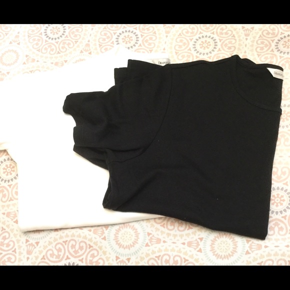 Lot of Two Short Sleeve Crew Neck T-shirt Sz. L - Picture 2 of 6
